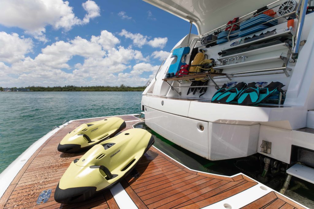 Miami Private Yacht Rentals - Snorkeling Adventures